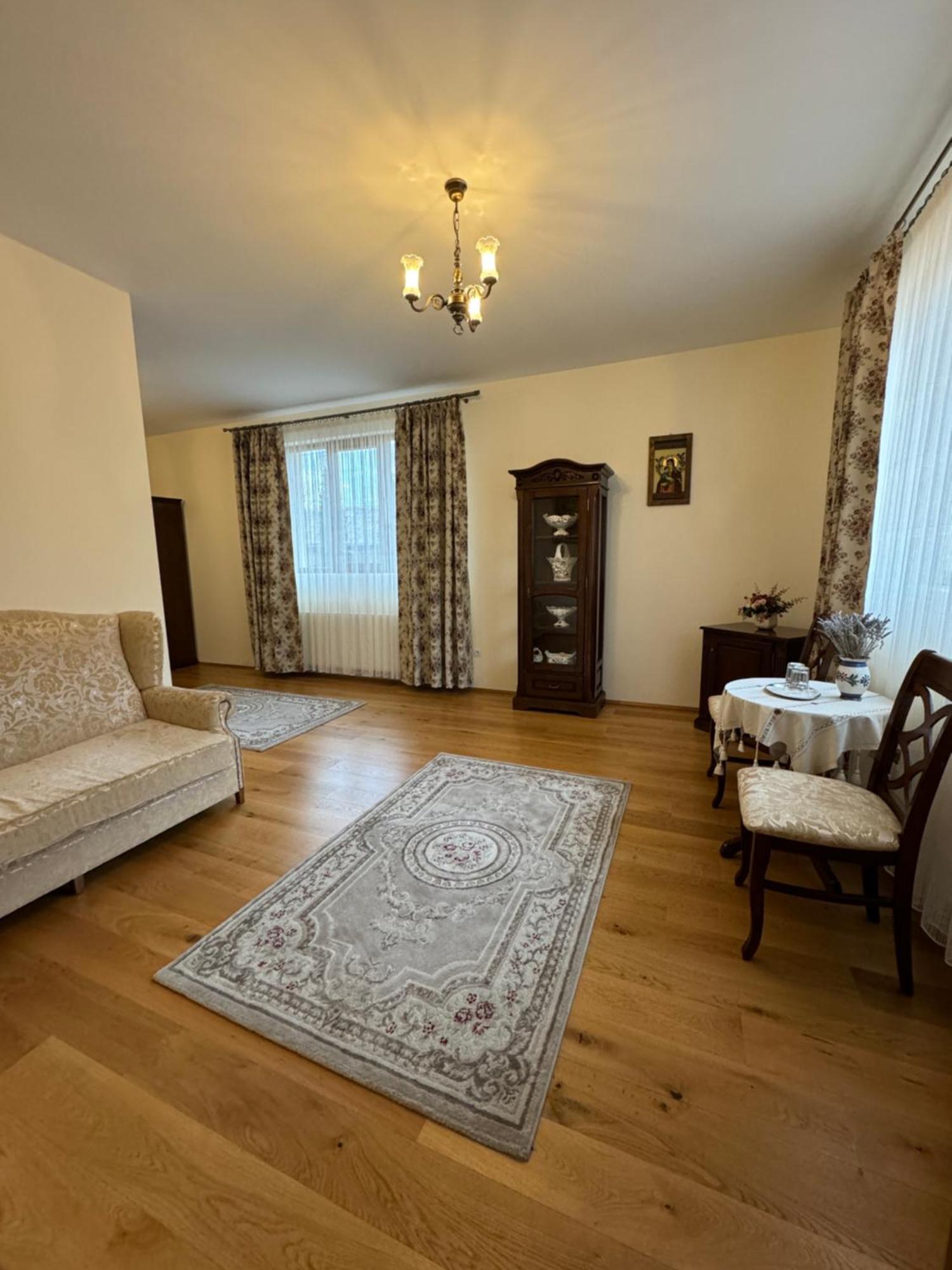Pensiunea Valea Muntelui Barcánfalva Kültér fotó